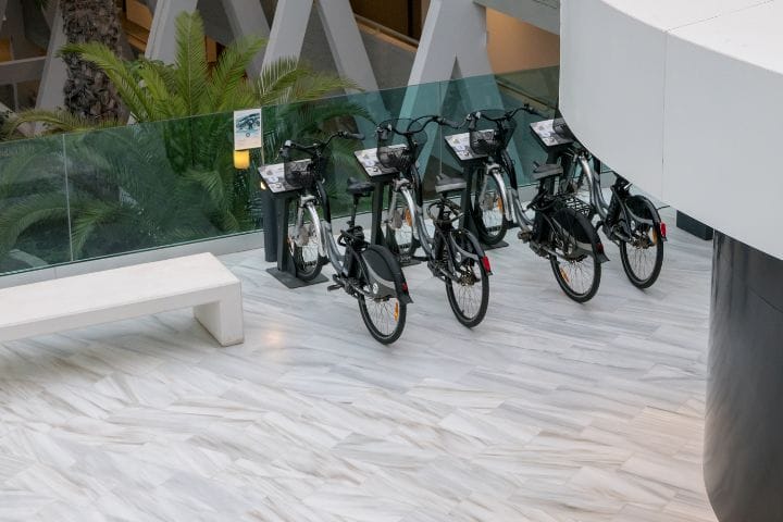 Do Hotels Allow Bikes